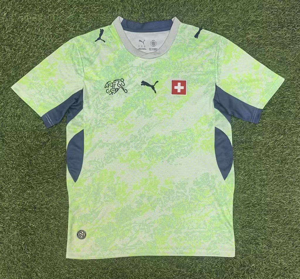 Camiseta Suiza Tipo Fan Visitante (S)